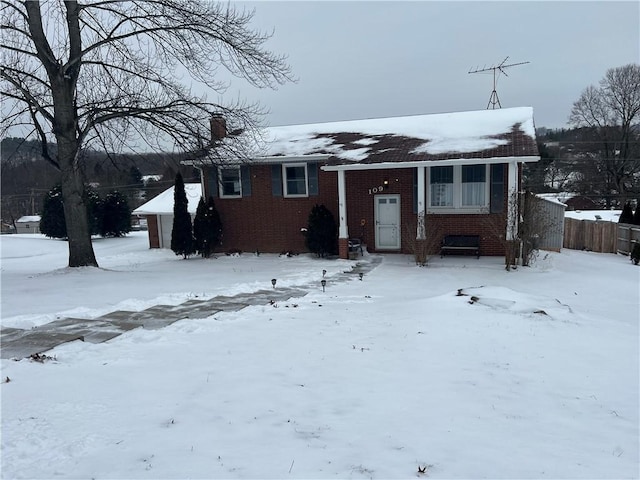 view of front of property