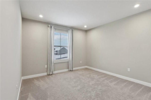 view of carpeted spare room