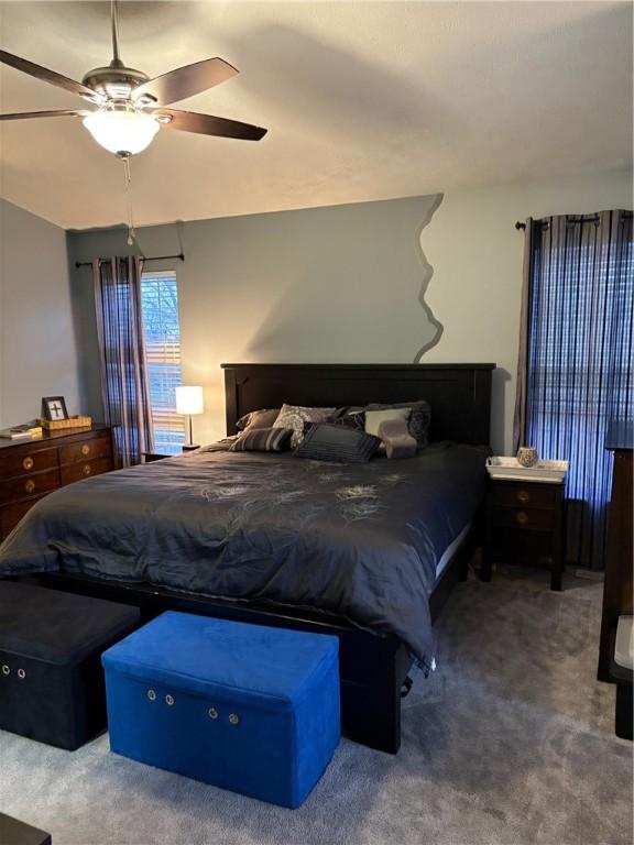 bedroom featuring carpet and ceiling fan