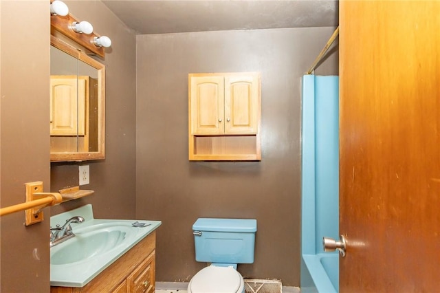119 Deer Rd, Loyalhanna, PA 15681 - full bath featuring toilet and vanity