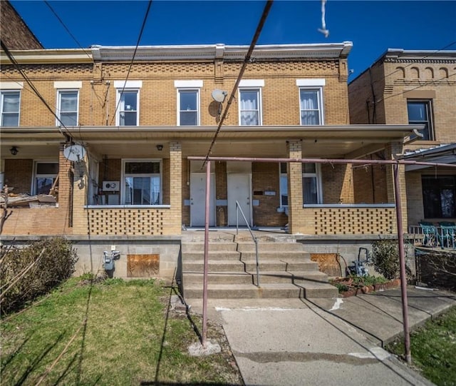 view of front of house featuring covered porch