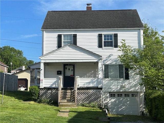 view of front facade with a front lawn