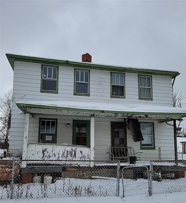 view of front of property featuring a porch