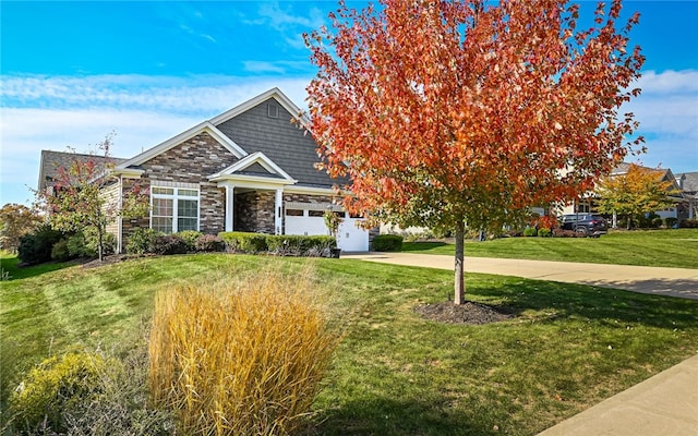 view of front of property with a front lawn