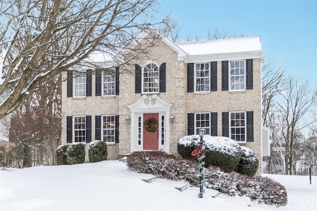 view of colonial inspired home