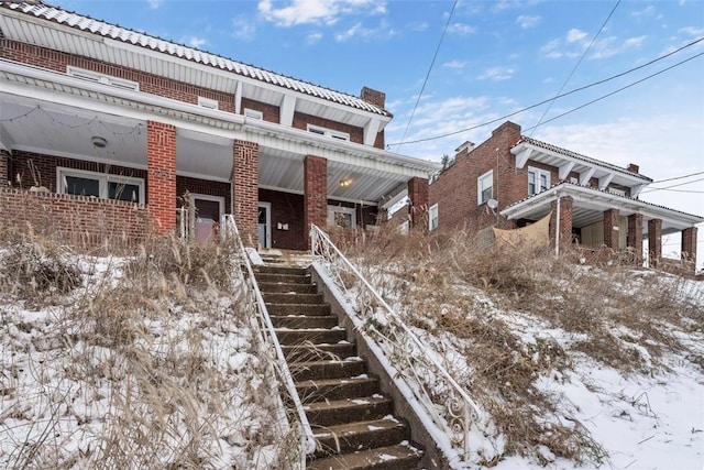 view of front of house with a porch