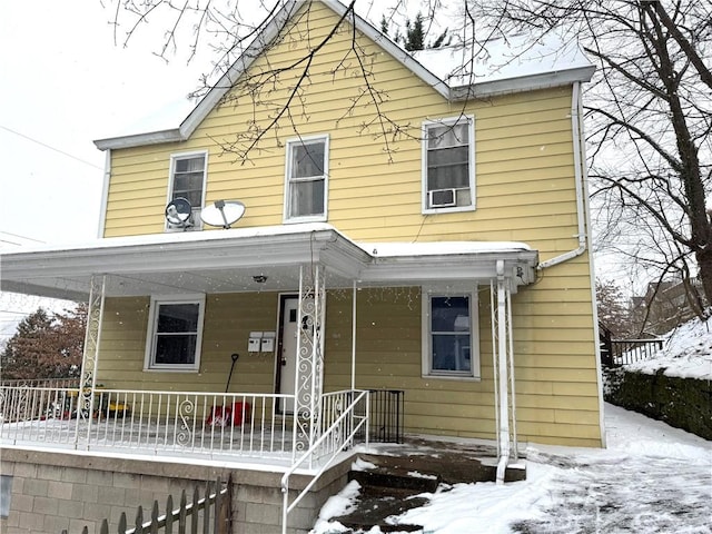 view of front facade featuring covered porch