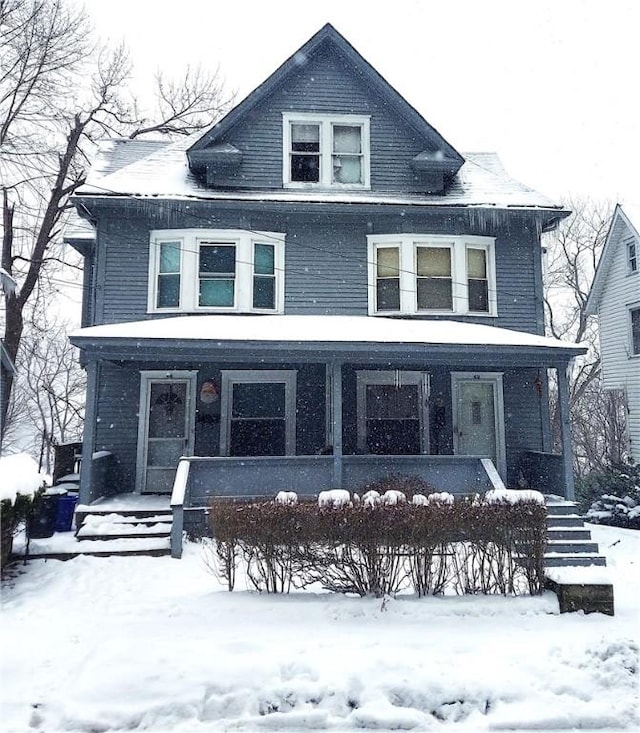 view of front facade featuring a porch