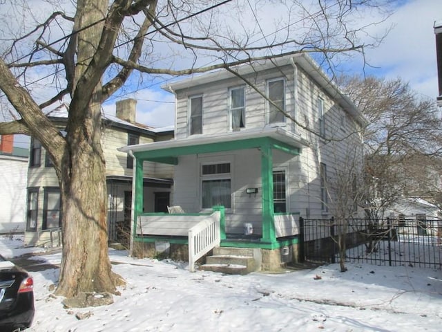 view of front facade featuring covered porch