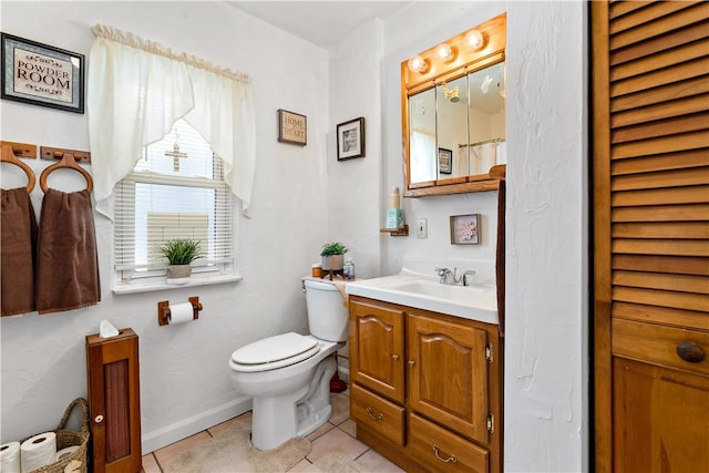 1405 Bellaire Pl, Brookline, PA 15226 - full bathroom with tile patterned flooring, vanity, and toilet