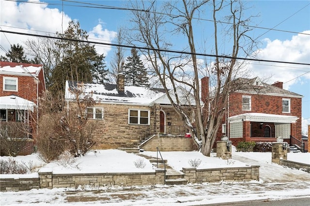 view of front of property