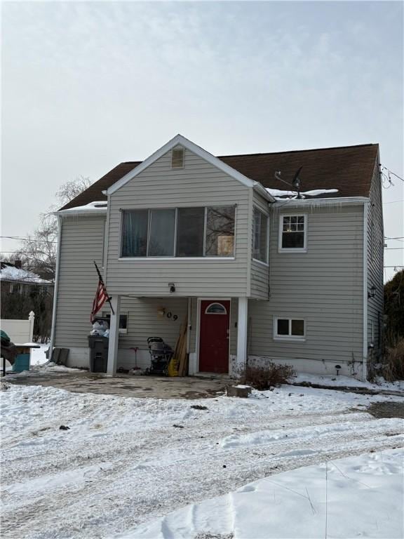 view of front of house