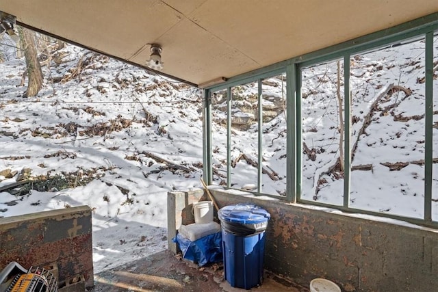 view of unfurnished sunroom