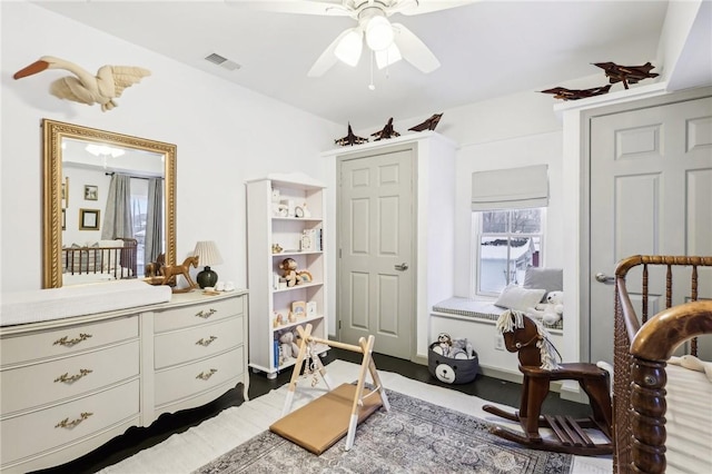 bedroom featuring ceiling fan