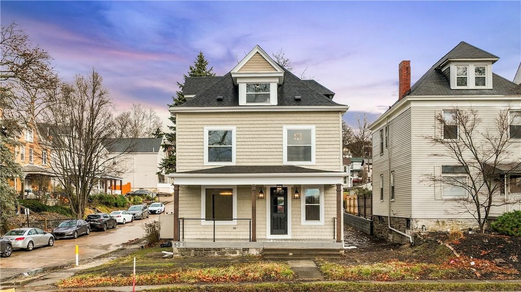 view of front of house featuring a porch