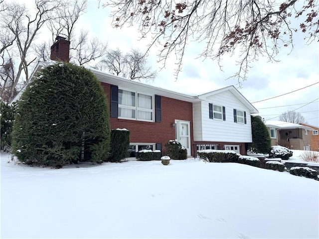 view of split foyer home