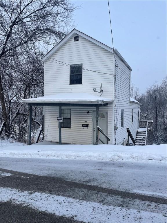 view of front of house