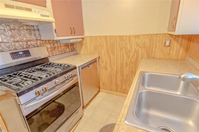 kitchen with sink and stainless steel appliances