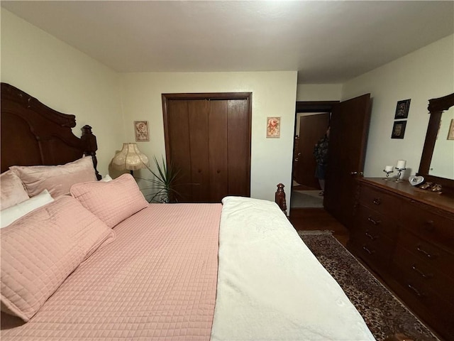 bedroom with a closet