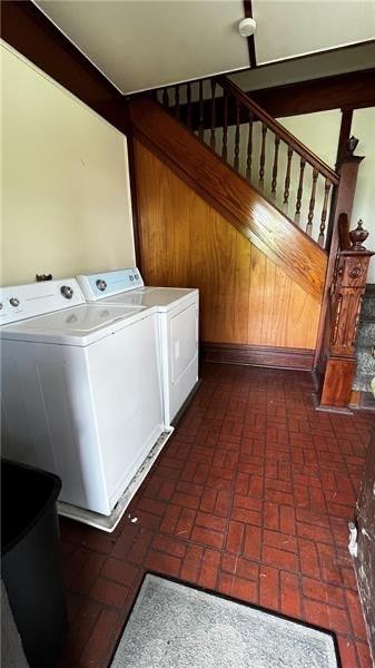 laundry area featuring washing machine and dryer