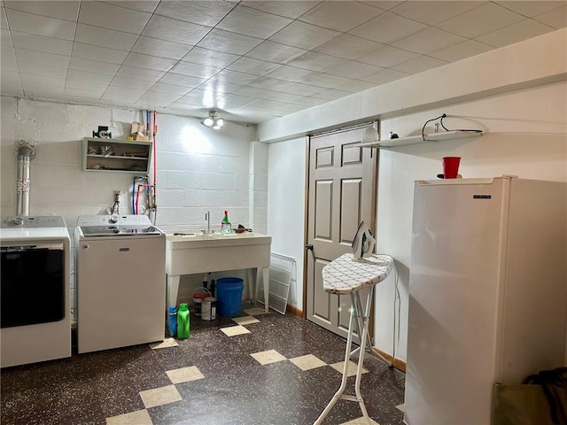 washroom featuring independent washer and dryer