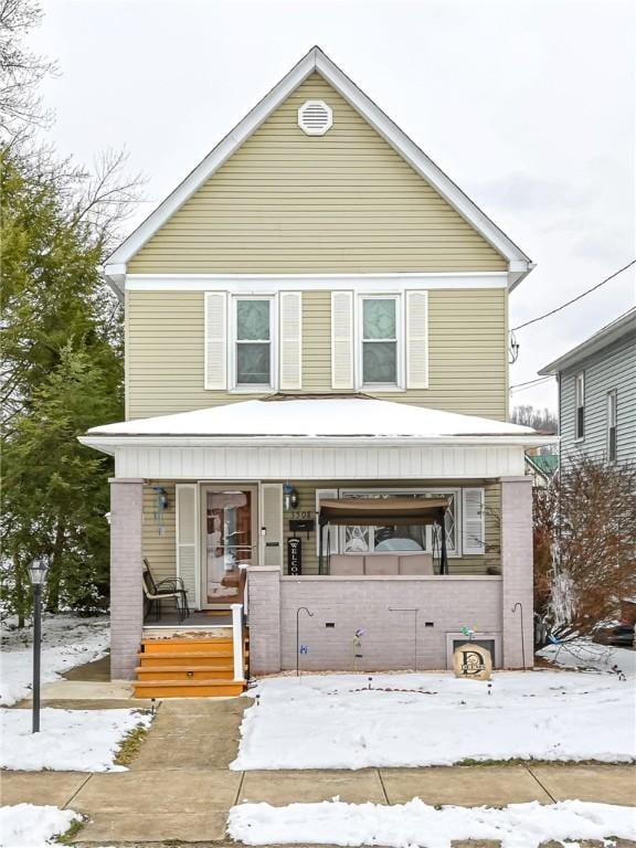 view of front facade with covered porch