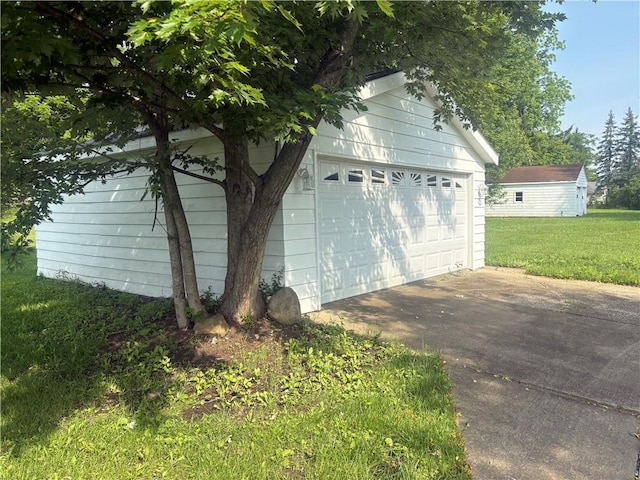 3821-3841 Evergreen Rd, Pulaski Twp Law, PA 16140 - view of detached garage