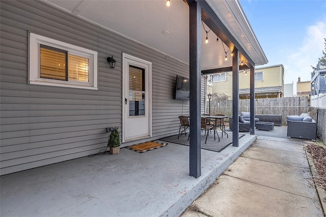 view of patio featuring outdoor lounge area