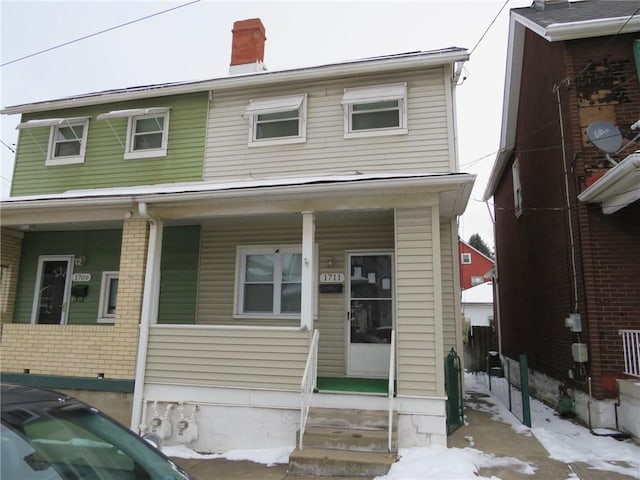 view of front of home featuring a porch