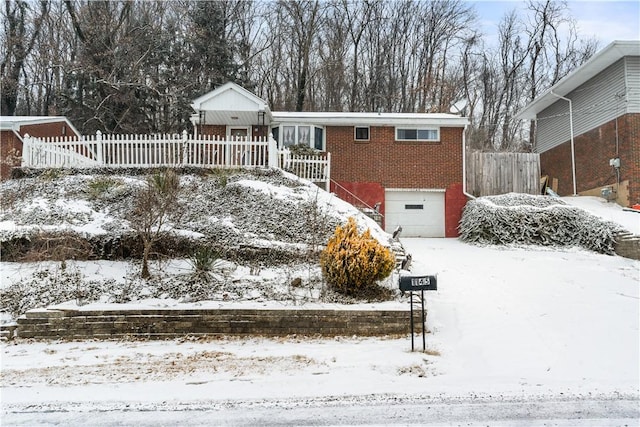 view of front of house featuring a garage