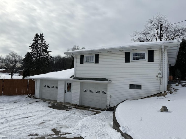 view of front property