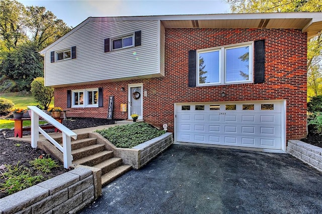 view of front facade with a garage