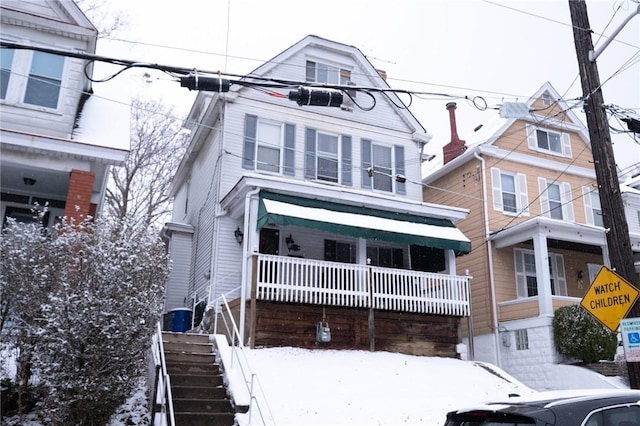 view of front of home featuring a porch