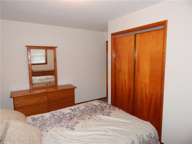 bedroom featuring a closet