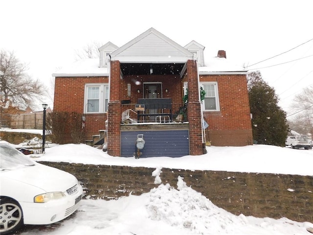 view of front of property featuring a porch