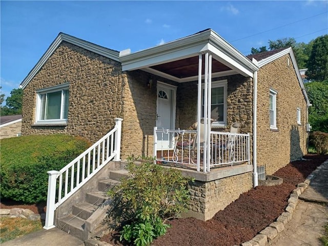 view of front of home with covered porch