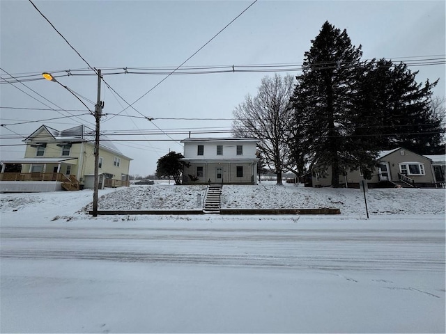 view of front of house