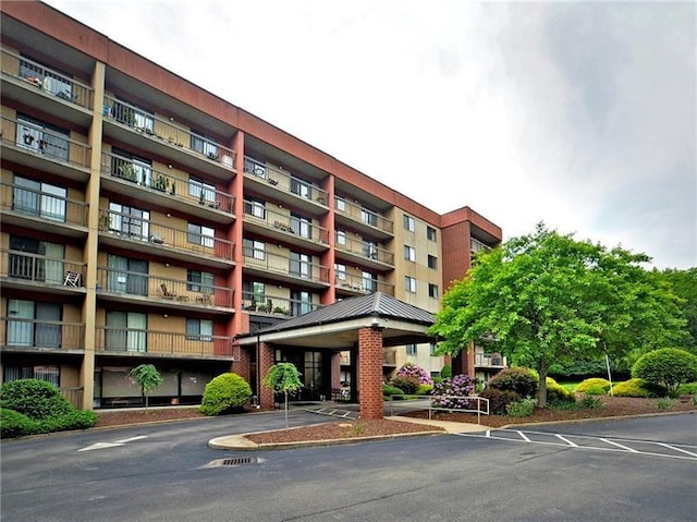 1987 Centurion Dr Unit 413, Forest Hills Boro, PA 15221 - view of apartment building / complex