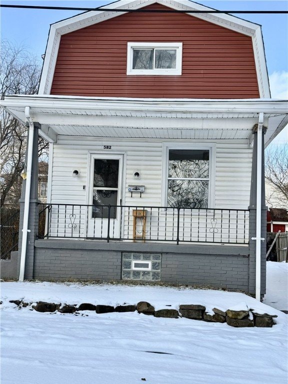 view of front of house featuring a porch