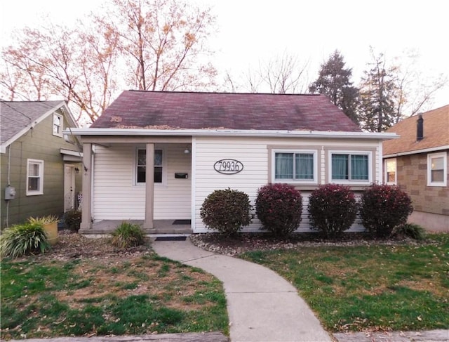 view of front facade featuring a porch