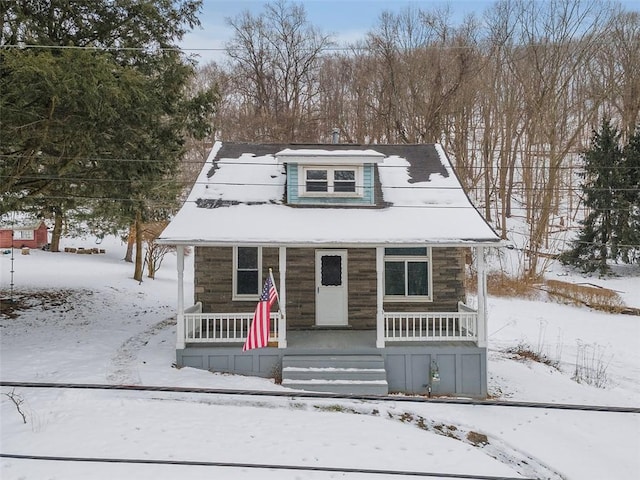 bungalow-style house with covered porch