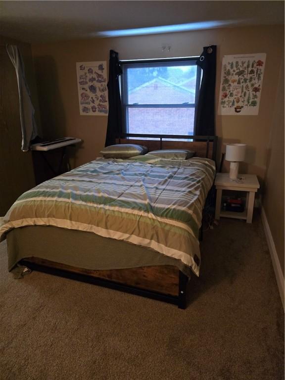 view of carpeted bedroom