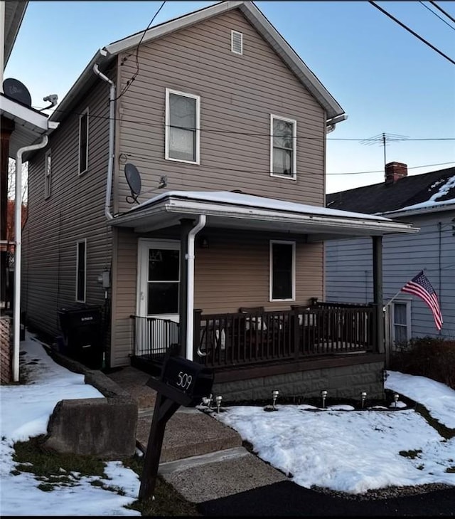 view of front of house with a porch