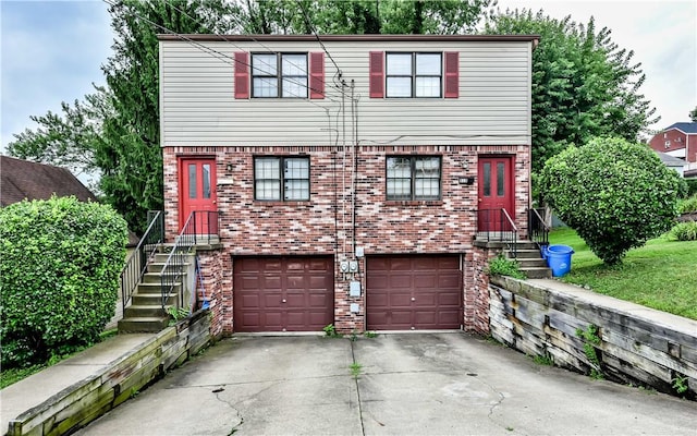 view of front facade with a garage