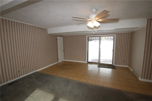 empty room with ceiling fan