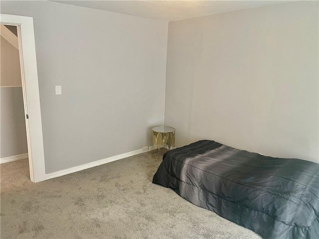 bedroom featuring carpet floors