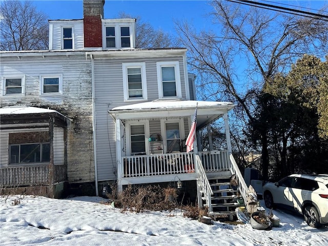 view of front facade with covered porch