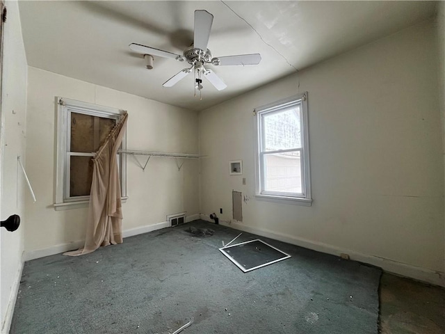 empty room with ceiling fan