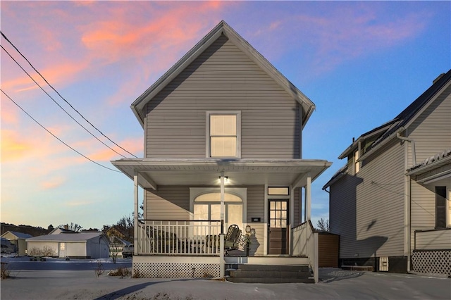 front facade featuring a porch