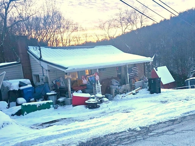 view of front of home